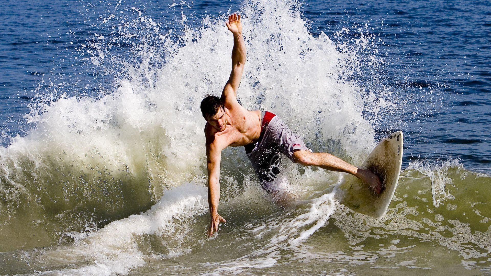 法甲VAR新增语义误差缓冲机制优化极限判罚边界问题