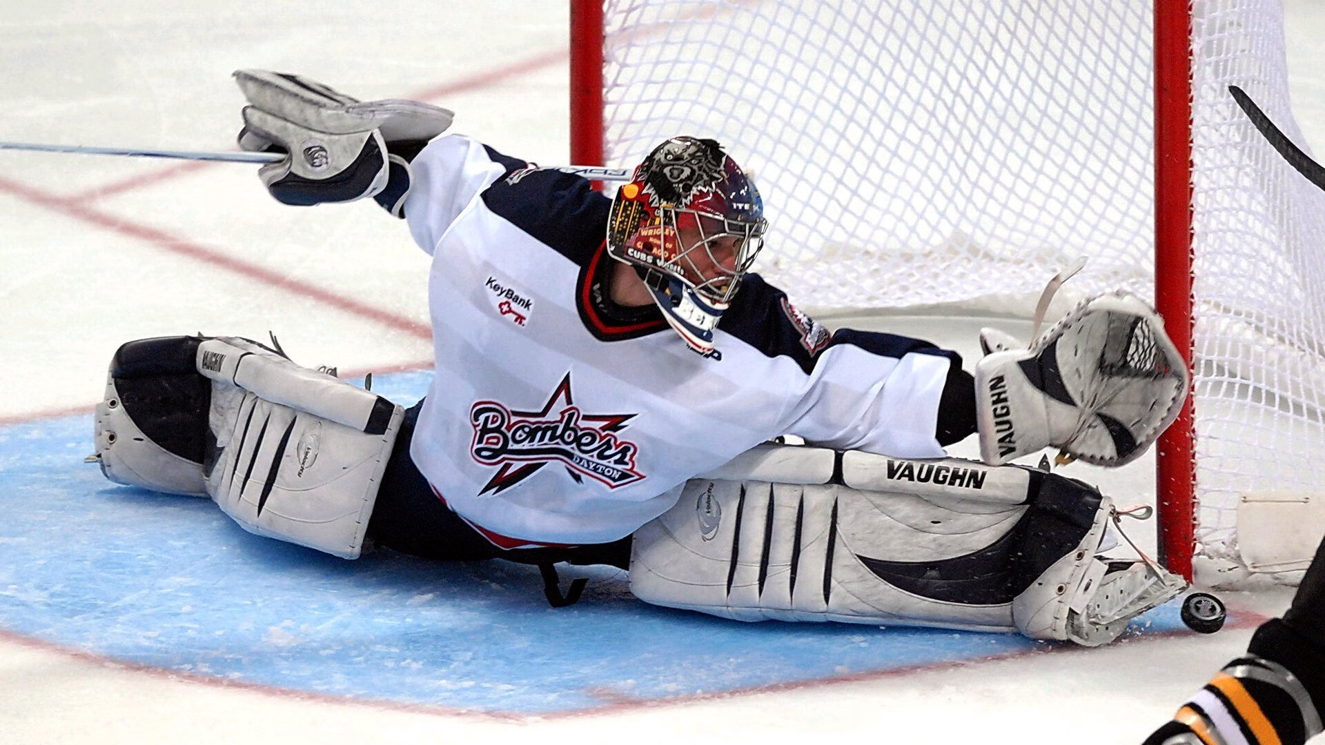 赫罗纳高位压迫打乱对手组织节奏，赫罗纳对萨拉戈萨